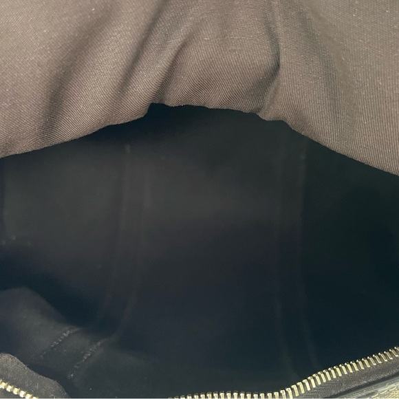 Authentic Gucci Medium GG Supreme Joy Boston Bag - Picture 13 of 16